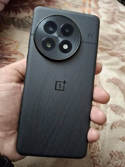 One Plus 13 (16+12 GB, 512 GB) PTA approvrd