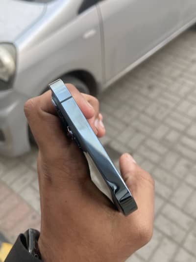 I phone 12 pro Max 256gb