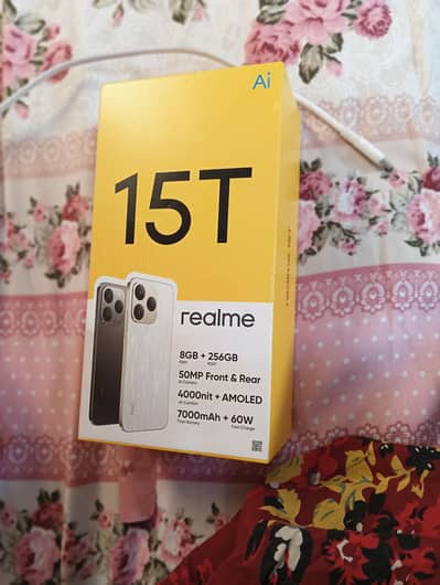 realme 15t 8/+8=256 80 wat charger