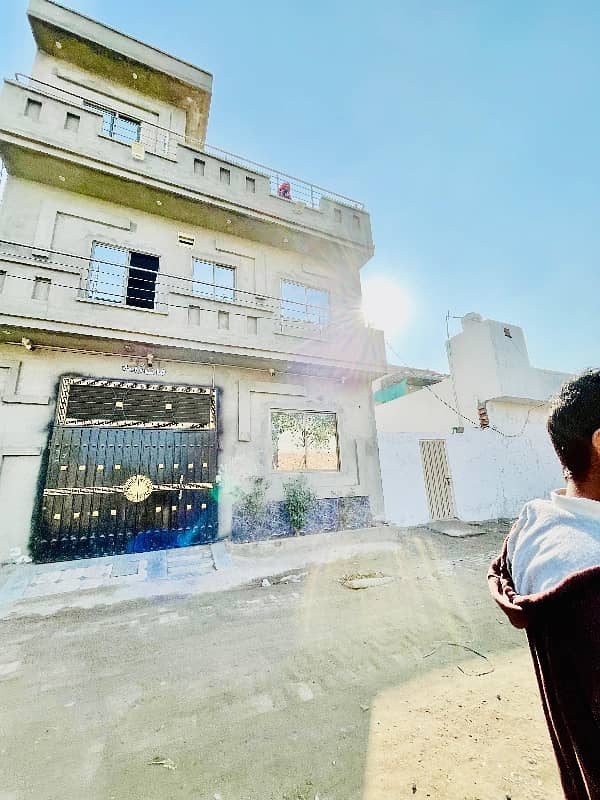 قسطوں سے جان چھڑائیں اپنا گھر بنائے سبزازار D بلاک کے ساتھ بابو صابو میں فوری رابطہ کریں 2