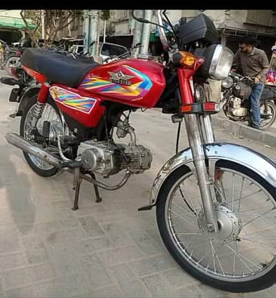 me bykiea chalata hon mujha pick up and  drop ka Liya costmer cahiya