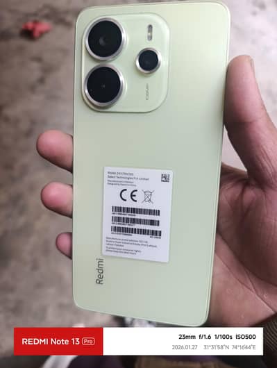 new mobile hai sirf 10 din chala hai box charger sath hi hai