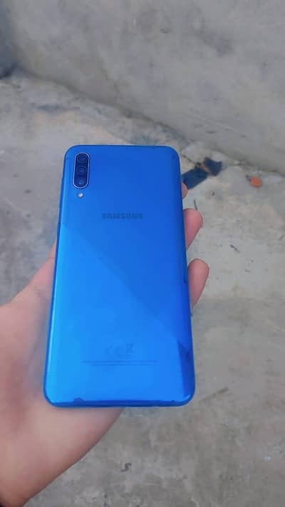 Samsung A30.4RAM. 128. GB