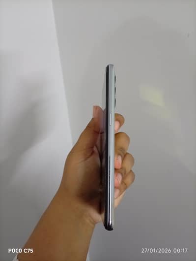 SELLING REALME GT MASTER EDITION