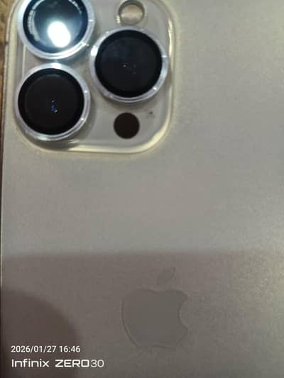 iPhone 13 pro max  jv with original charger