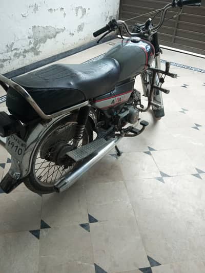 original tanki tappy b sat hain