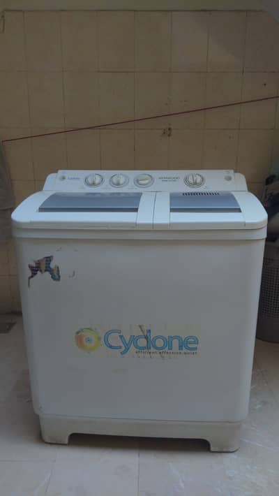 Kenwood semi automatic machine only 2years use