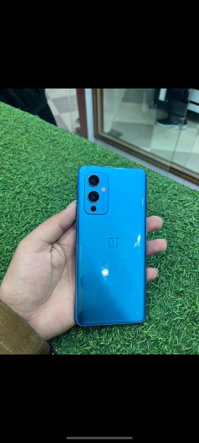 one plus 9 5G 12+256