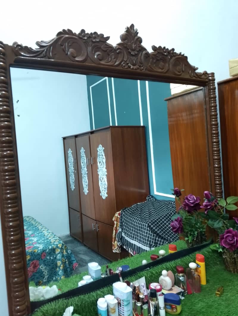 Bed set with Dressing Table 1