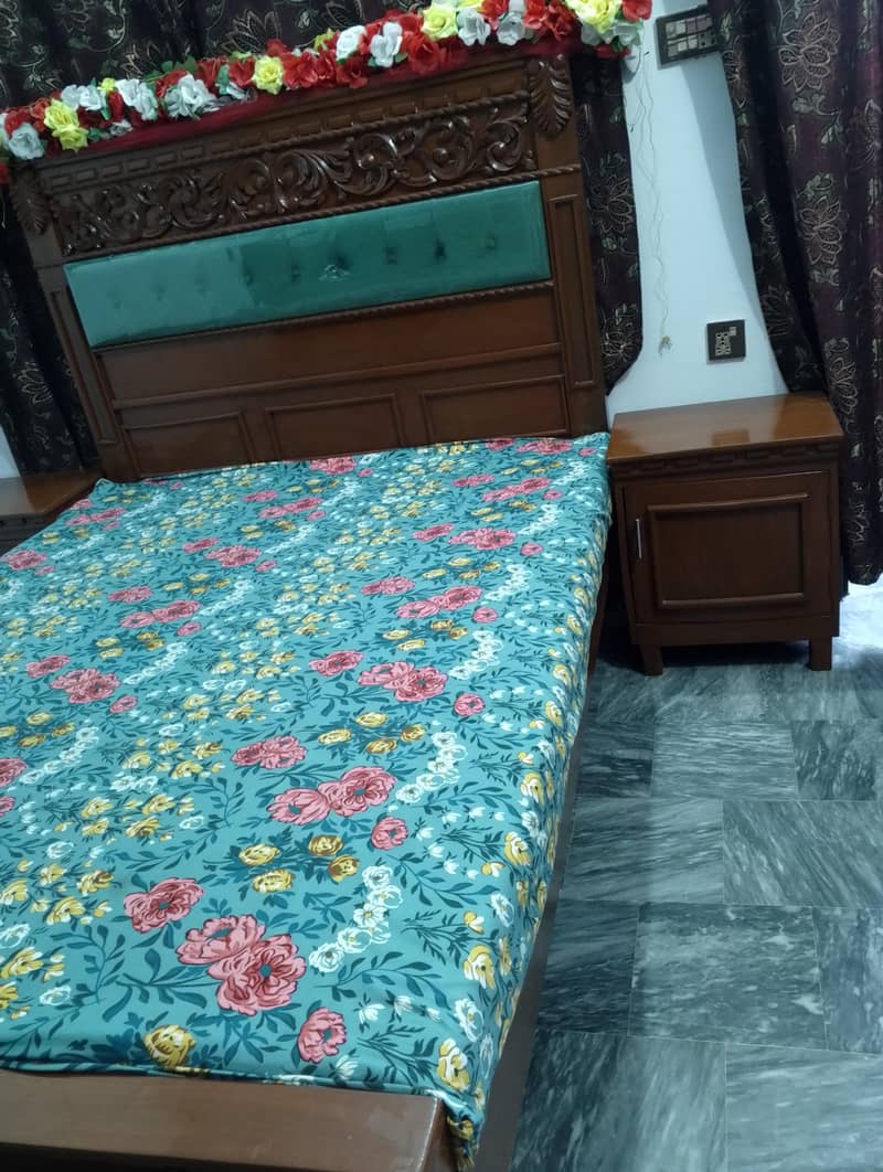 Bed set with Dressing Table 4