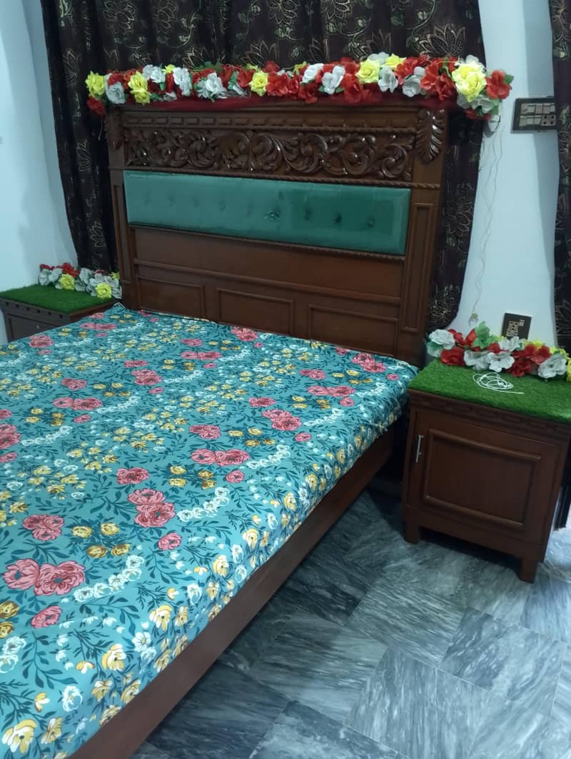 Bed set with Dressing Table 7