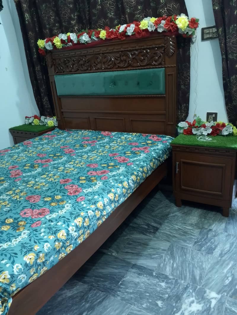 Bed set with Dressing Table 11