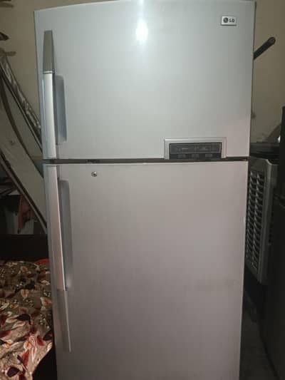LG Refrigerator full Size Automatic