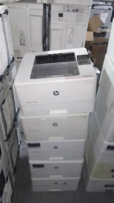 HP LaserJet M402