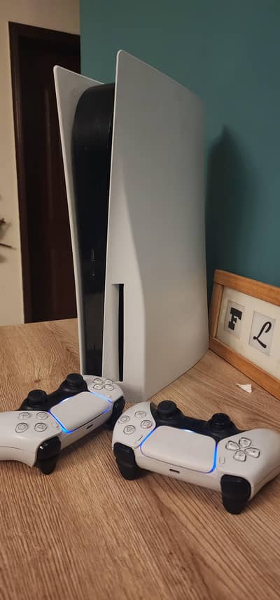 PlayStation PS 5 - Disk Edition + 10 games + 2 Controllers