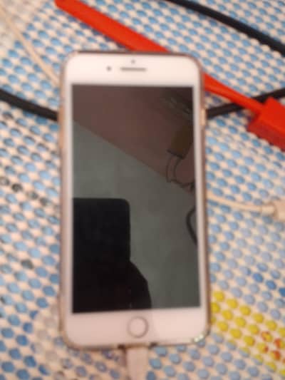 I phon 8 plus non pta bettery health 78 ram 64 GB Verizon 16.5