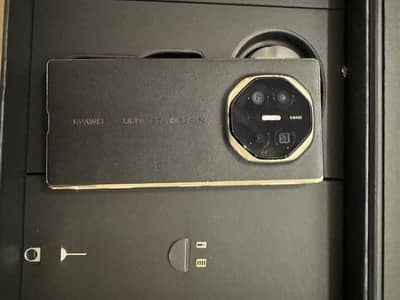 Huawei Mate XT Ultimate - Unused