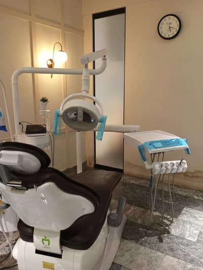 Male Dental Assistant Required