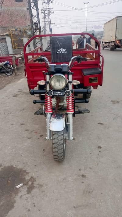 new Asia lodar rikshaw is very very good condition