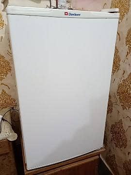Dawalnce room refrigerator