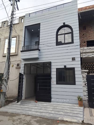 3 Marla house for sale in Palm villas opposite to sozo water park main canal road Lahore