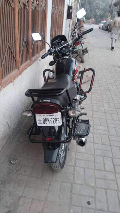 Suzuki GS 150