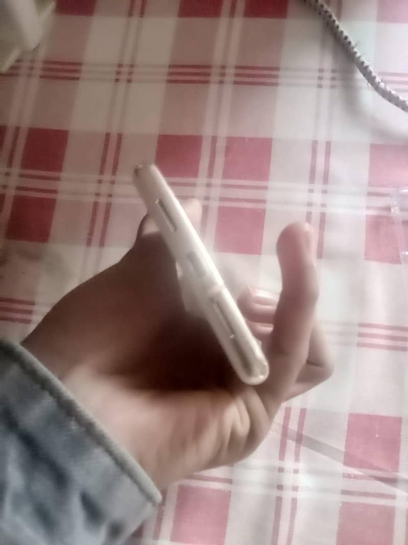 google pixel 6 pro 4