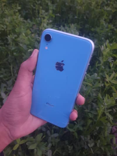 iphone XR 64gb factory unlock