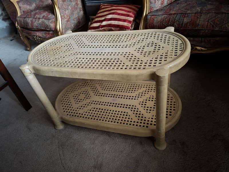 plastic double shelf table 1