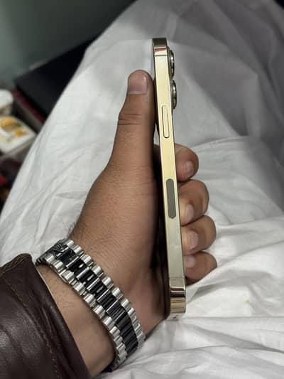 i phone 13 pro 128gb PTA approved for sale