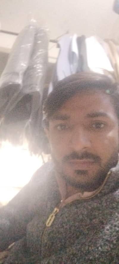 Kam ki zrort hy press man ho