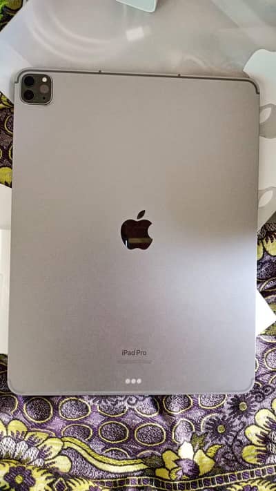 Ipad pro M1 chip Tablet New condition urgently Sale