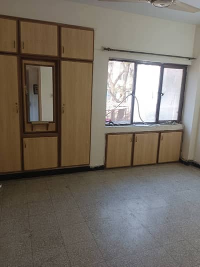 Ist Floor Flat Available For Rent in G11