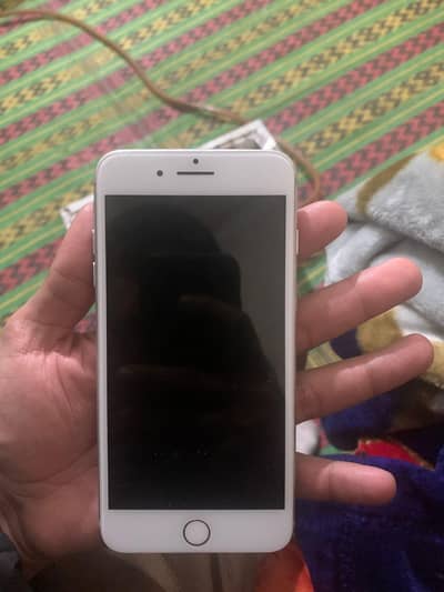 Use I phone 8 plus home button not working all okay battery health 100