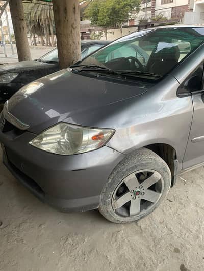 Honda city 2004 model