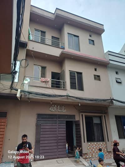 3.5 Marla triple story house urgent sale