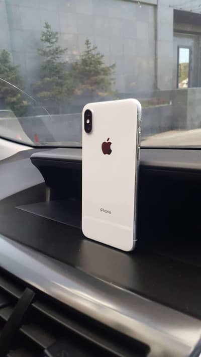 iPhone x 256 GB my WhatsApp numbers 0320-23-67-705