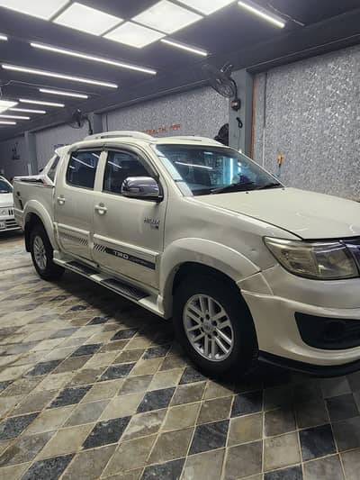 Toyota Hilux 2012