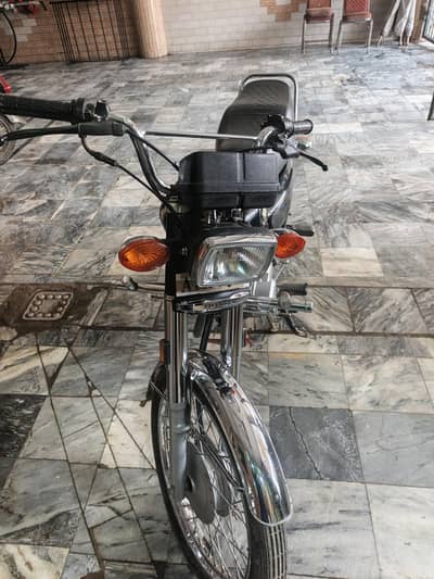 Honda CG 125 2025