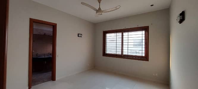 2 UNIT HOUSE For Sale