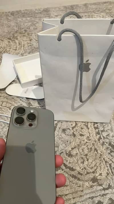 Apple iPhone 15 Pro Max