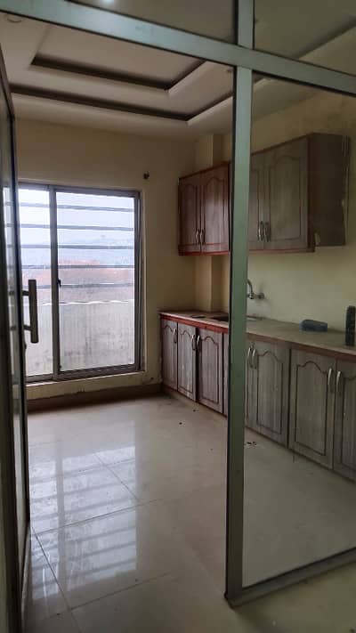 Beautiful well maintained 1 bed flat available for rent in Bahria Town Phase 7
