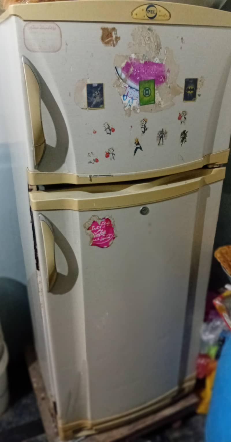 frige good condition 0