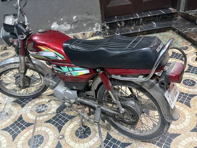 Honda CD 70 2022