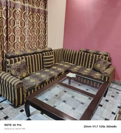 8 seater sofa for sale  almost new one month phalay new banwaya ha