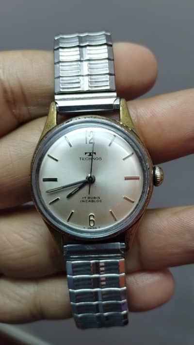 Technos 17 jewels Swiss watch