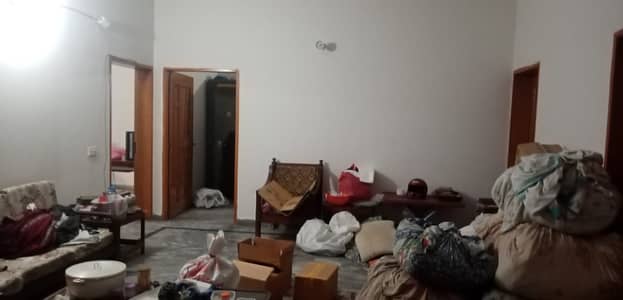 10 Marla Upper Portion For Rent