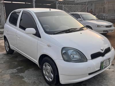 vitz 99/ 2013  17 lac