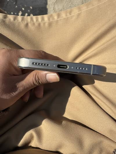 Iphone 15 pro max jv