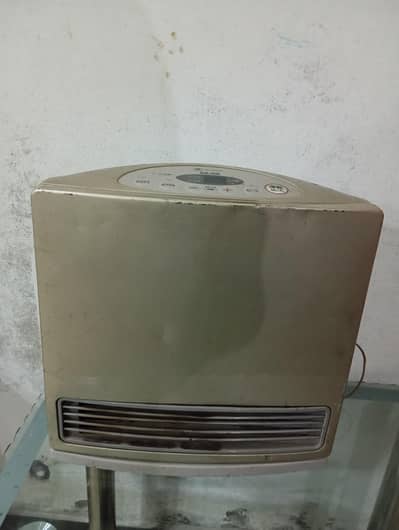 Electric heater and gas heater, good condition